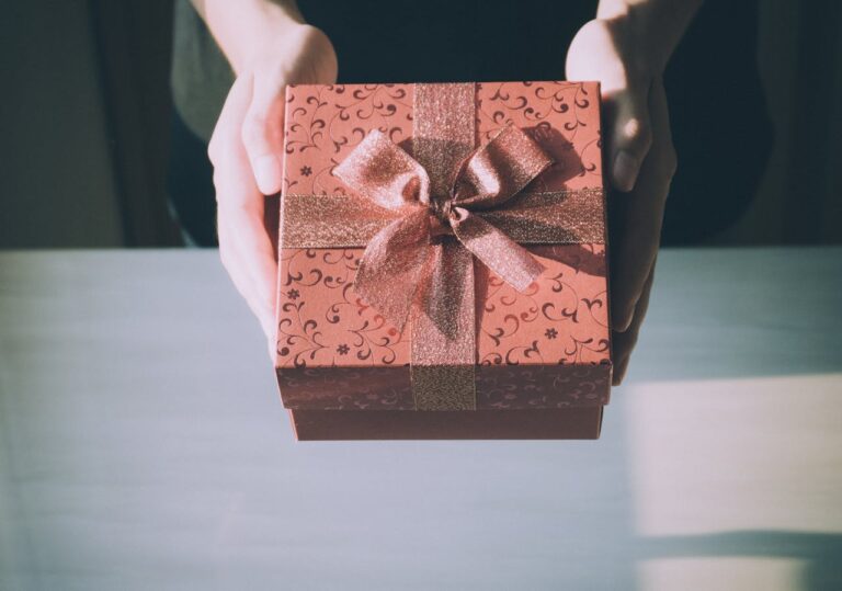 Geld cadeau geven aan een kind: leuk, slim en persoonlijk