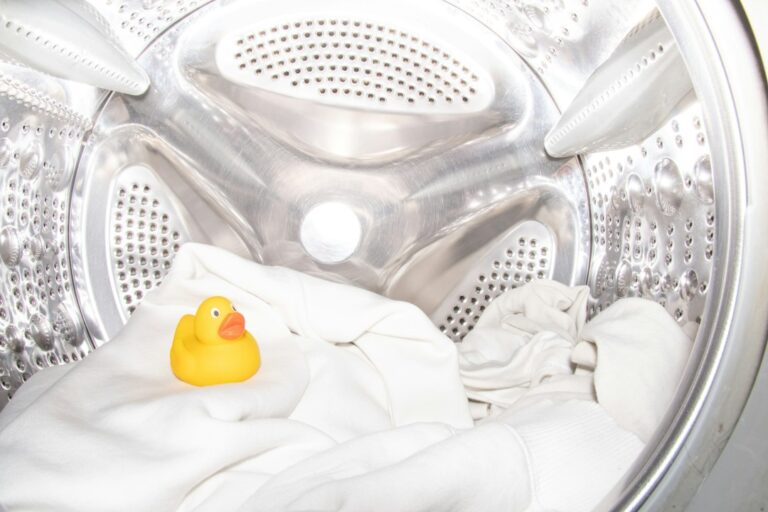 Kussen wassen: zo doe je het goed en hoe vaak is nodig